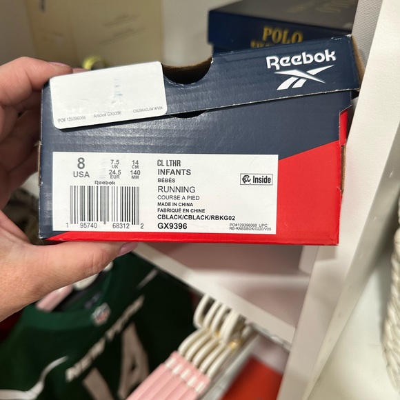 Reebok toddler sneakers - Picture 4 of 4